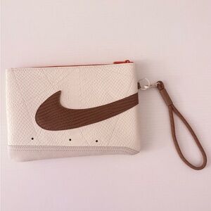 NWOT Nike Blazer Large Wallet / wristlet